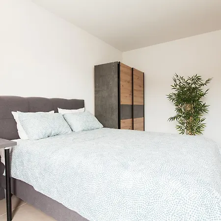 Apartment New